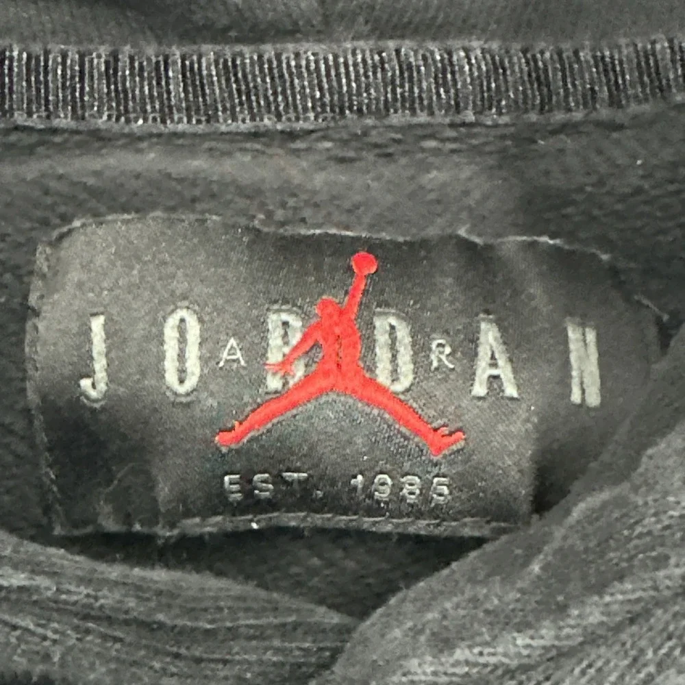 VTG Jordan Flight Hoodie Mens L Pullover Fleece Black EUC Center Chest Logo Fade